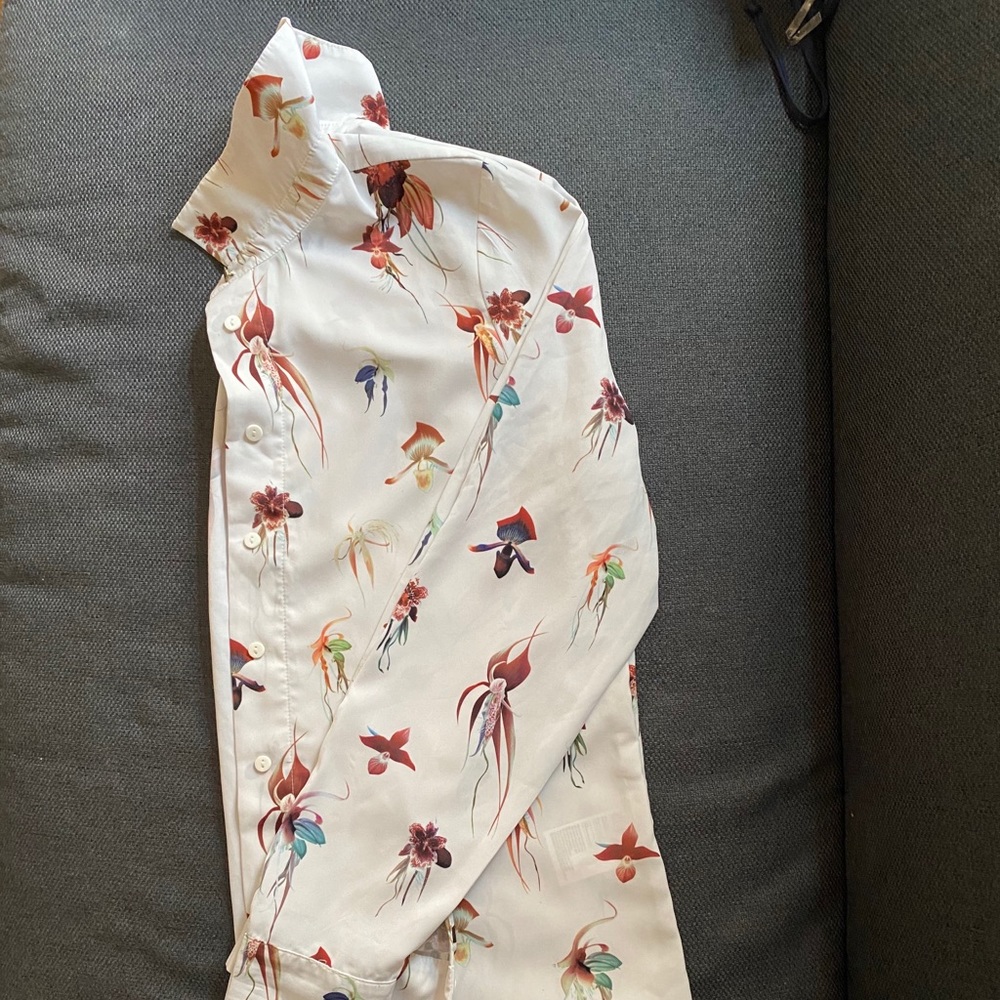 Long sleeve shirt